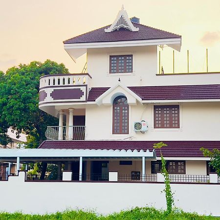 Mangosteen Villa Kochi Екстериор снимка